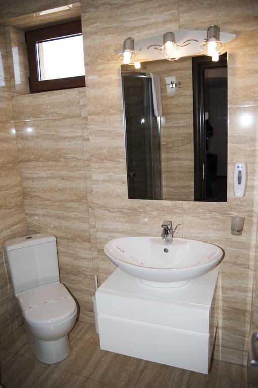 West Plaza Residence Букурещ Екстериор снимка