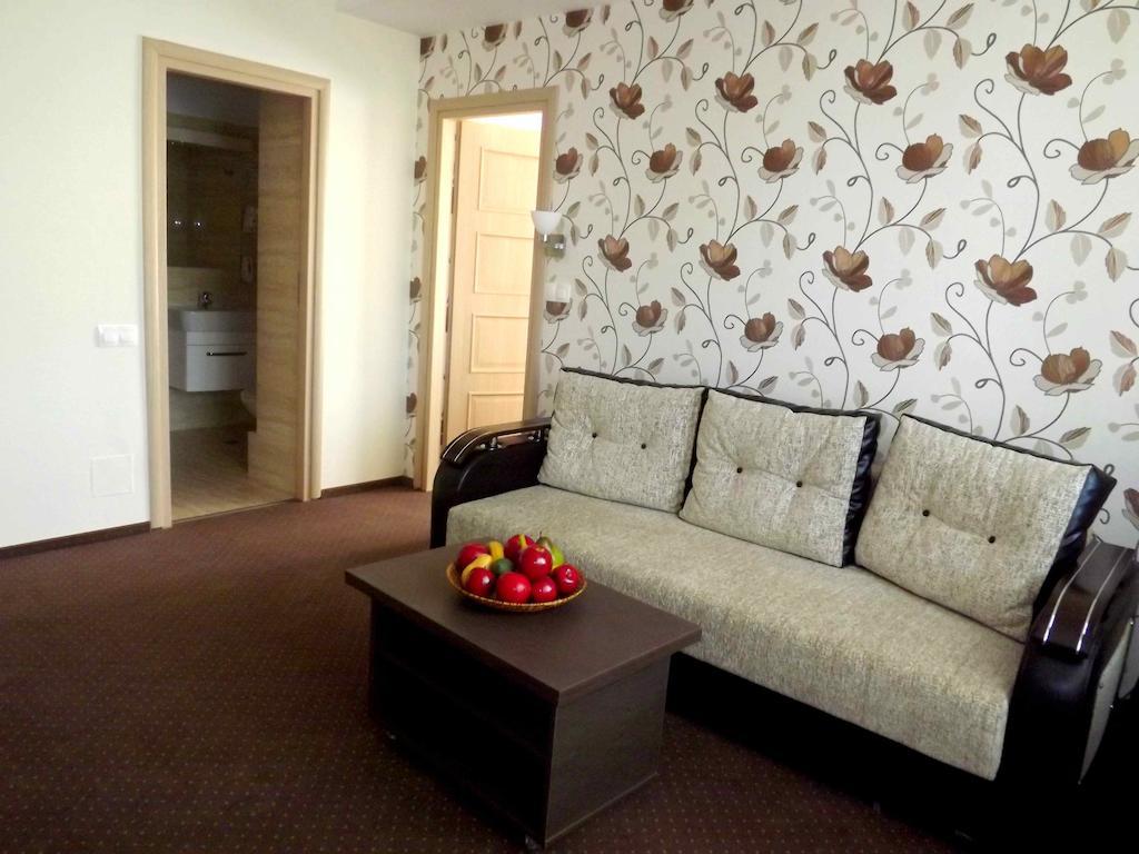 West Plaza Residence Букурещ Стая снимка
